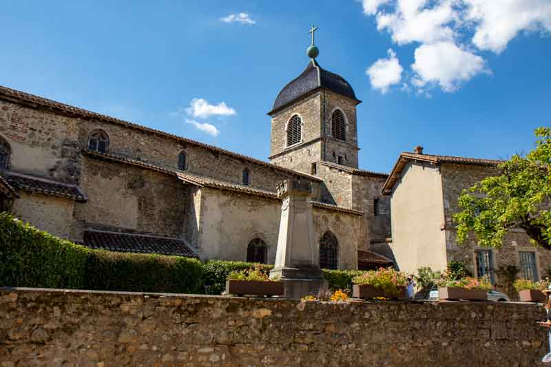 is perouges worth visiting