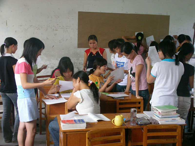 teach and travel student group